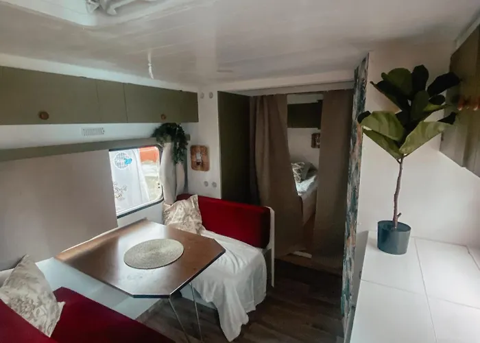 Highway To Hel キャンプ場 ヤスタルニャ