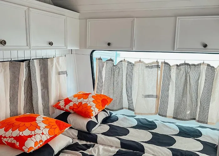 キャンプ場 Highway To Hel ヤスタルニャ