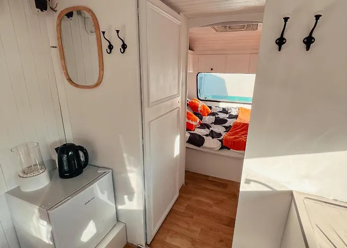 Camping Highway To Hel